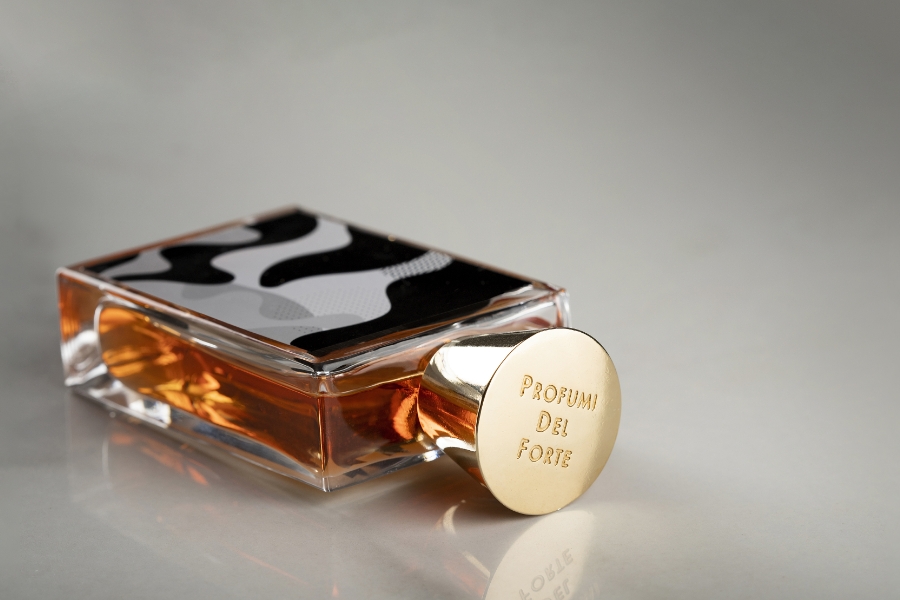 The Story of Torre's Corpi Caldi Perfume